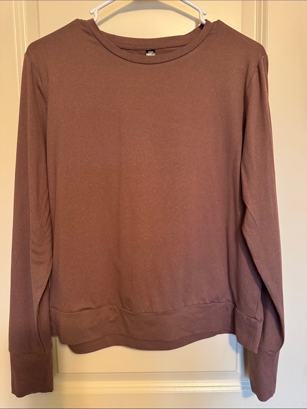 lukka Long-Sleeve Crewneck Top in Mauve Brown